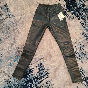 Skinny pleather Pants